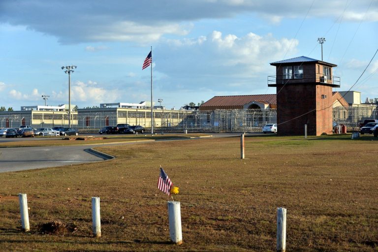 Alabama’da Azot Gazı İnfazı Engellenen Jeffery Lee İçin Zehirli İğne Kararı