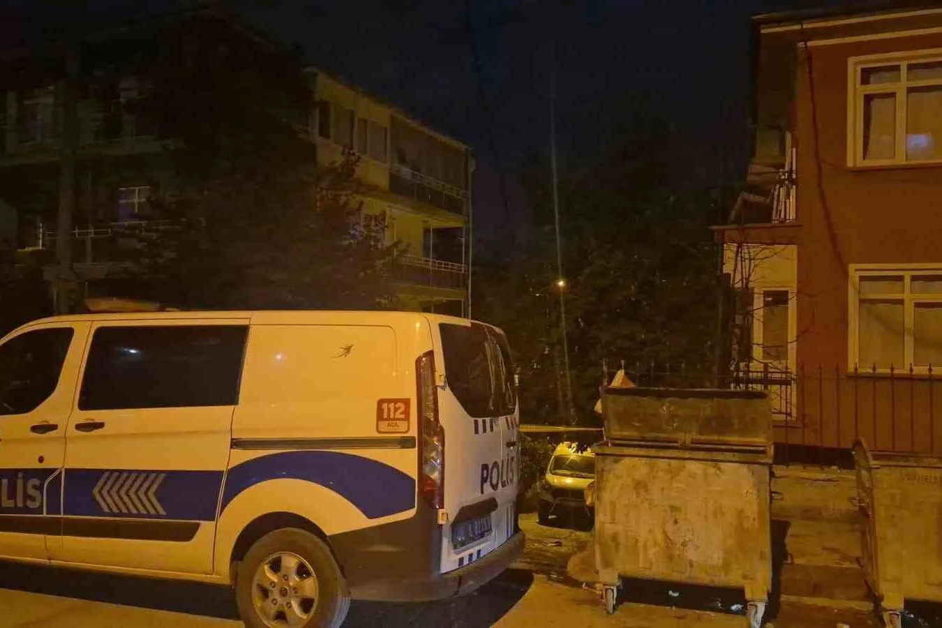 Ankara Yenimahalle'de Bir Dairede İkisi Kardeş 3 Erkek Ölü Bulundu