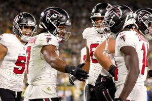 Atlanta Falcons, Packers'ı 35-14 yenerek ilk galibiyetini aldı