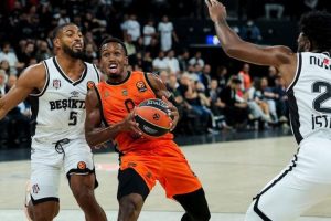 Beşiktaş, EuroLeague açılışında Valencia'ya 96-94 yenildi