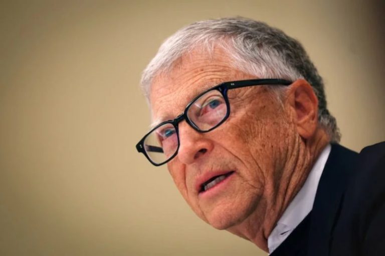 Bill Gates yapay zekâ için bağlayıcı denetim çağrısı yaptı