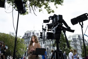 CNN, MS NOW ve Politico, Beyaz Saray Yasağı İçin Trump’a Dava Açtı