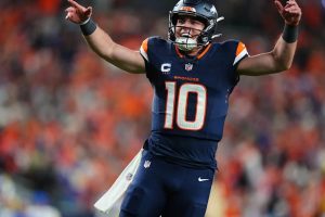 Denver Broncos, Rams'i 16-0'dan dönüşle 30-26 yendi