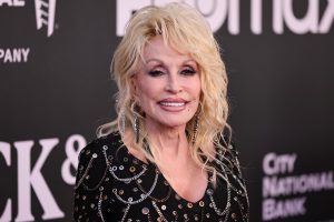 Dolly Parton'ın Yeğenine Şantaj Suçlamasıyla Uzaklaştırma Kararı