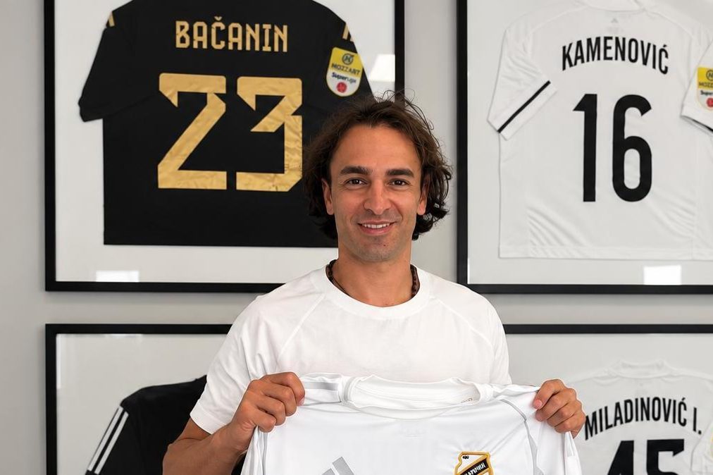 Eski Süper Lig yıldızı Lazar Markovic, Sırbistan ekibi Cukaricki'ye imza attı