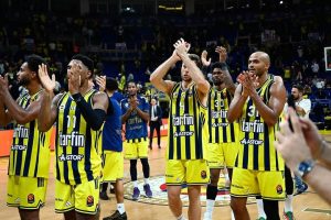 Fenerbahçe Tarfin, Virtus Bologna'yı yenerek seriyi altı maça çıkardı