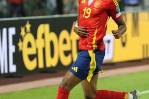 İngiltere-İspanya maçında Lamine Yamal erken gol attı