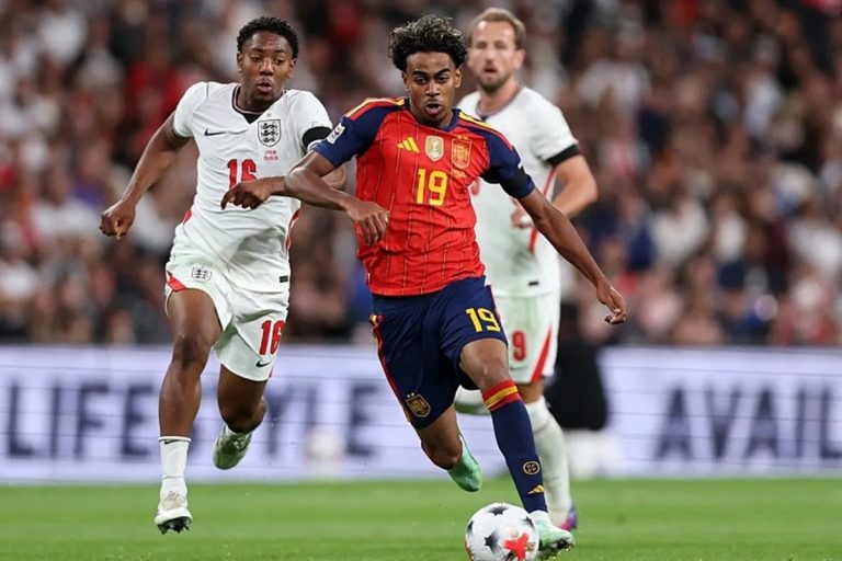 İspanya, Wembley’de İngiltere’yi 3-2 yenerek geri döndü