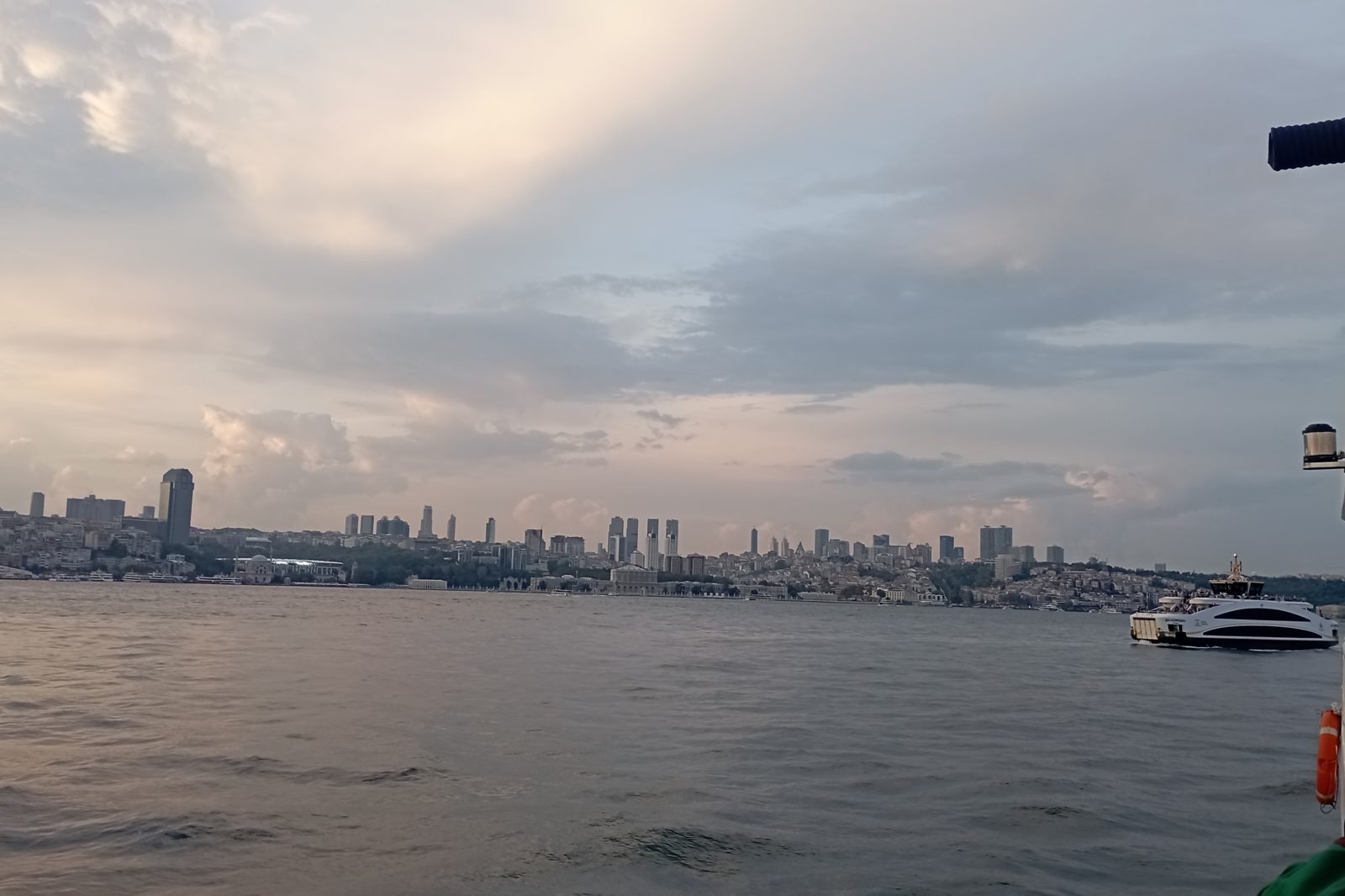 İstanbul’da pazar akşamı sağanak ve serin hava bekleniyor