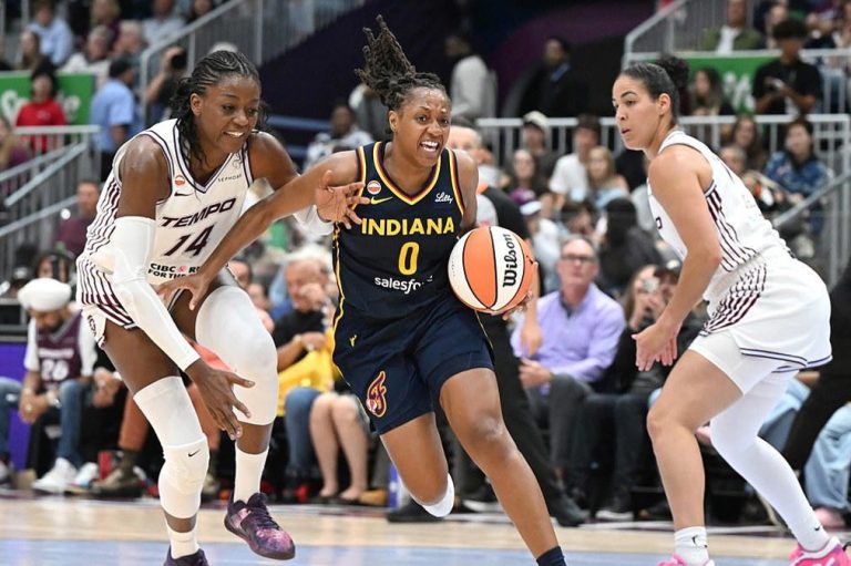 Kelsey Mitchell, WNBA Tek Sezon Sayı Rekorunu Kırarak Tarihe Geçti