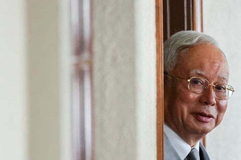 Malezya Eski Başbakanı Najib Razak İçin Ev Hapsi Kararı Verildi