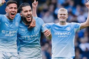 Manchester City Sunderland'i 5-3 Yenerek Zirvedeki Yerini Korudu