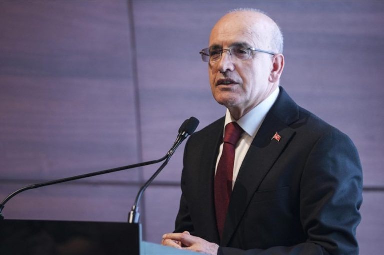 Mehmet Şimşek’ten fon tasfiyesi ve piyasa açıklaması: Sistemik risk yok