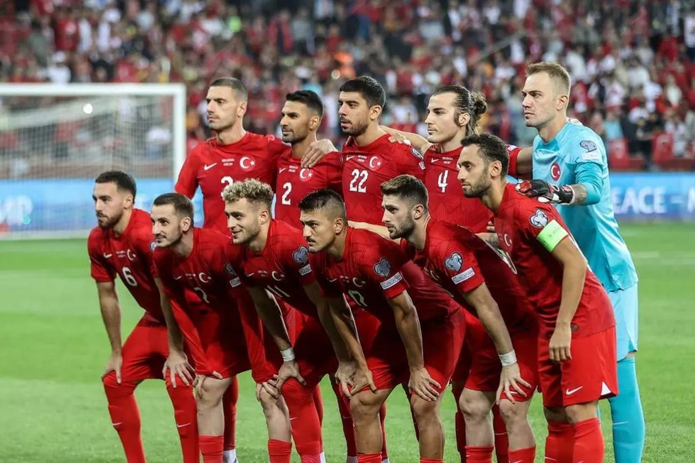 Mert Günok 14 Yıllık A Milli Takım Kariyerine Veda Etti