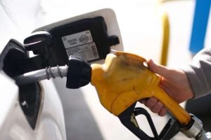 Motorine 4,09 TL İndirim Geliyor: Litre Fiyatı 100 TL'nin Altına İnecek