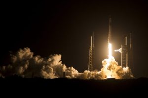 NASA, SpaceX ile 946 Milyon Dolarlık Ek Görev Anlaşması İmzaladı