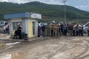 Osmaniye'de öğretmene saldırı: Şüpheli silahla yakalandı