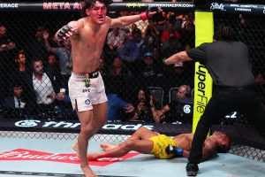 Raul Rosas Jr., UFC Vegas 121'de Raoni Barcelos'u nakavt etti