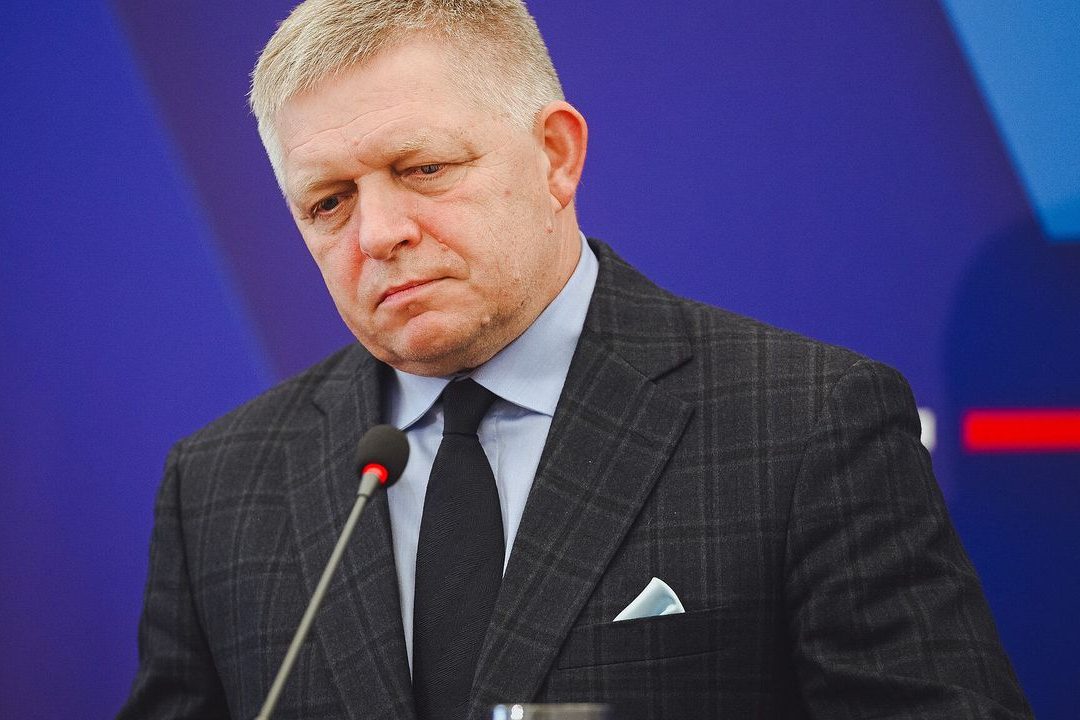 Slovakya Başbakanı Fico'dan Avrupa İçin Askerî Çatışma Uyarısı
