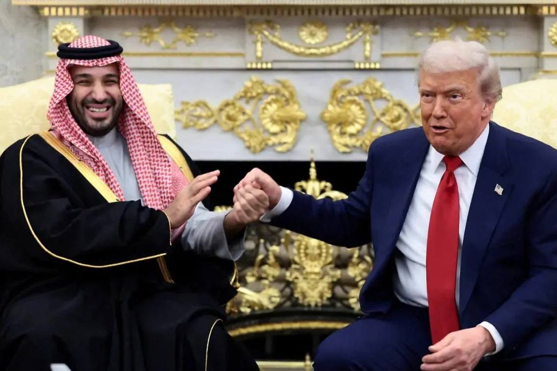 Trump, Suudi Arabistan'ın Talebine Rağmen Husi Saldırısını Askıya Aldı