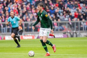 Wout Weghorst Ritüeli ve Hakem Tepkisiyle PSV Maçına Damga Vurdu