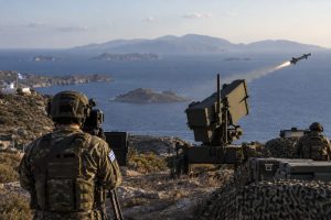 Yunanistan'ın SPIKE NLOS füzelerini adalara yerleştirdiği öne sürüldü