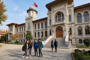 2026 LGS'de İstanbul Erkek ve Kabataş 500 puanla zirveyi paylaştı