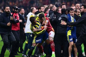Galatasaraylı Abdülkerim Bardakcı'nın iki maçlık cezası onandı