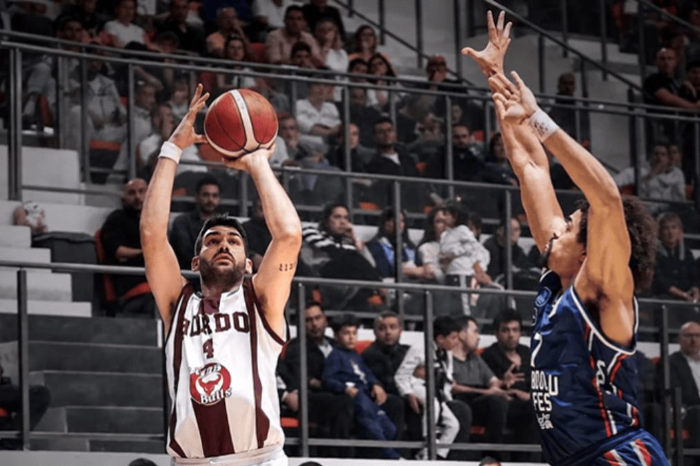 Anadolu Efes, Bandırma deplasmanında 2'de 2 yaptı