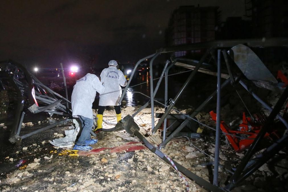 Antalya’da hortum şantiyeyi vurdu: 4 işçi öldü, 1 yaralı