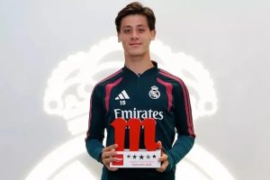 Arda Güler, Real Madrid'de eylül ayı ödülünü aldı