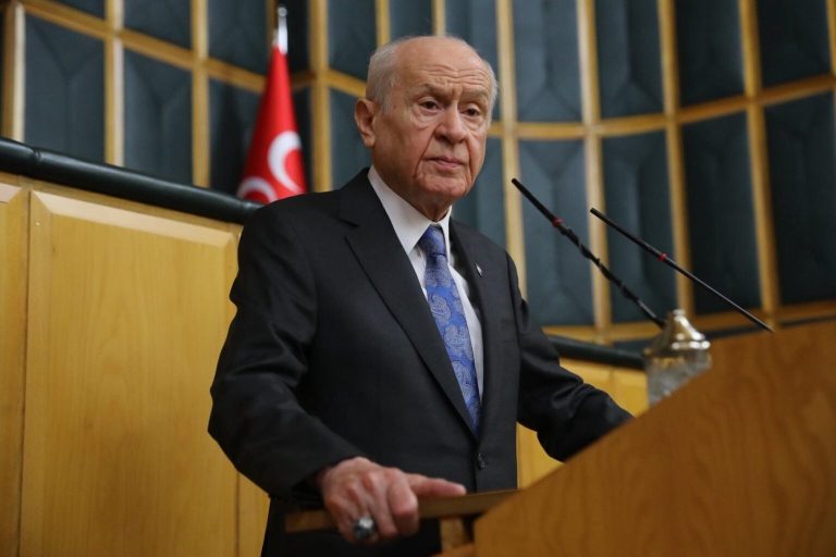 Bahçeli fon soruşturmasında güçlü yaptırım çağrısı yaptı