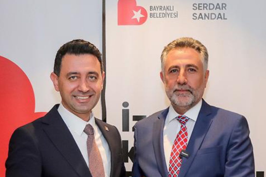 Bayraklı Belediyesi soruşturmasında 45 şüpheli gözaltında