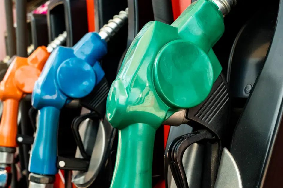 Benzine 96 kuruş indirim, motorine zam beklentisi