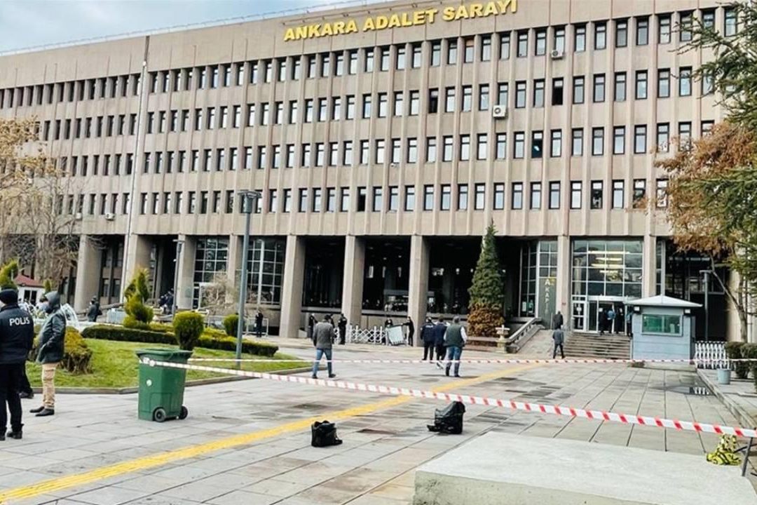 Berna Laçin hakkında İzmir paylaşımı nedeniyle soruşturma açıldı
