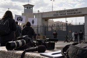 Bağımsız İletişim Ağı raporu: Üç ayda yedi gazeteci tutuklandı