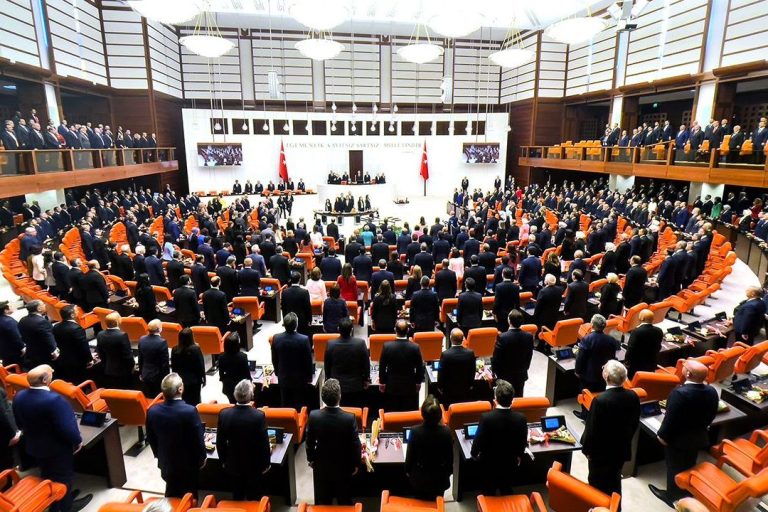 Bursa Milletvekili Torun’un katılımıyla AK Parti 281 vekile ulaştı