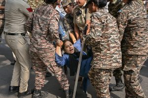 CJP lideri Dipke gözaltında, Delhi’de kısıtlamalar arttı