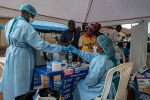 Demokratik Kongo'da Ebola salgını sekizinci ile yayıldı