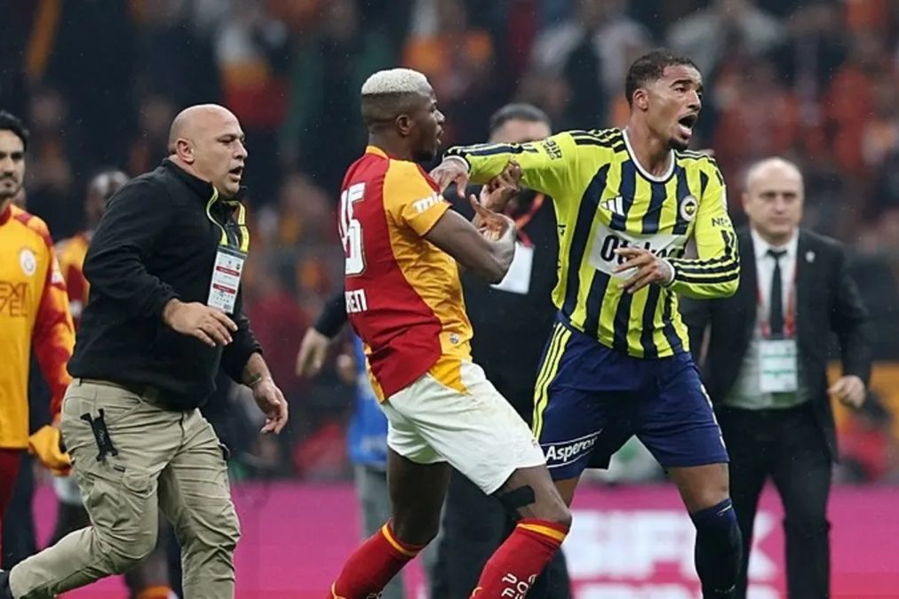 Fenerbahçeli Archie Brown ile Abdülkerim Bardakcı kırmızı kart gördü