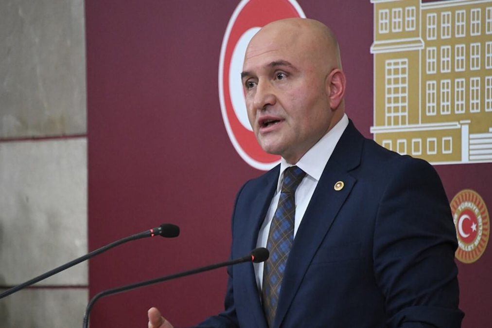 Erhan Usta, Bahçeli görüntüsüne itirazını sürdürdü