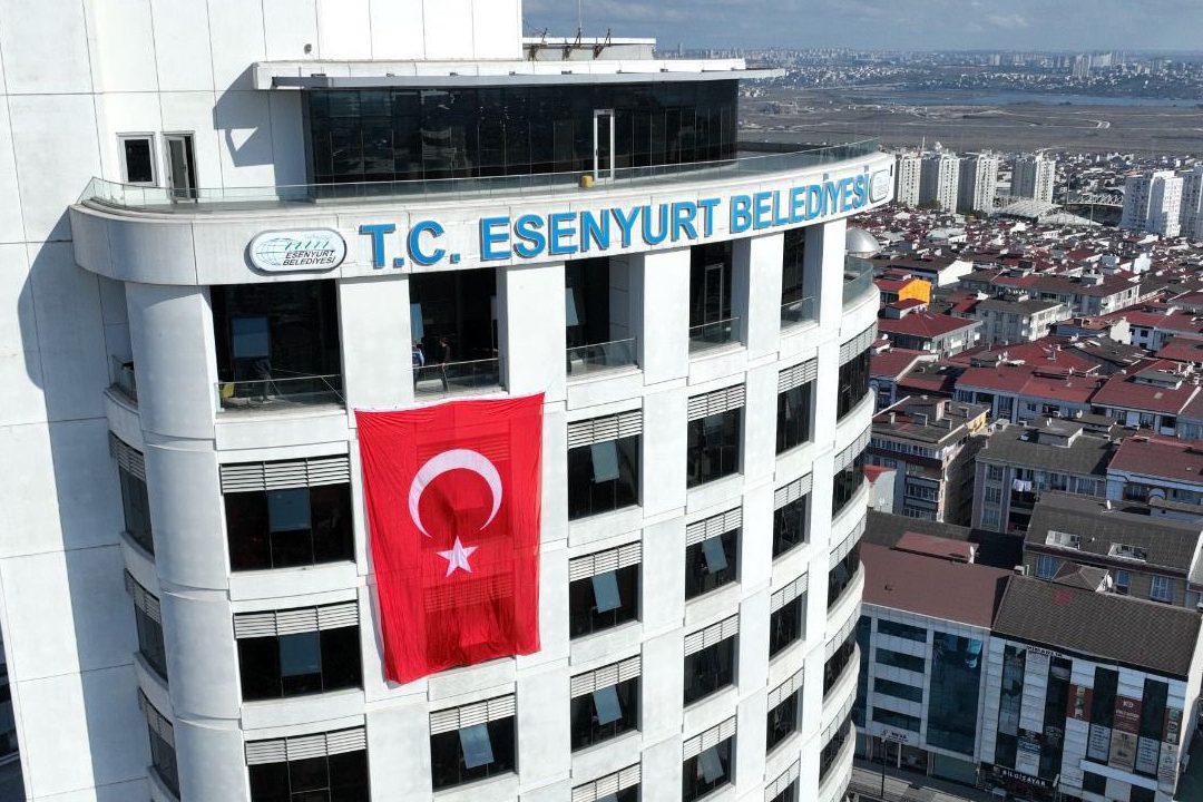 Esenyurt Belediyesi soruşturmasında 17 kişi gözaltında