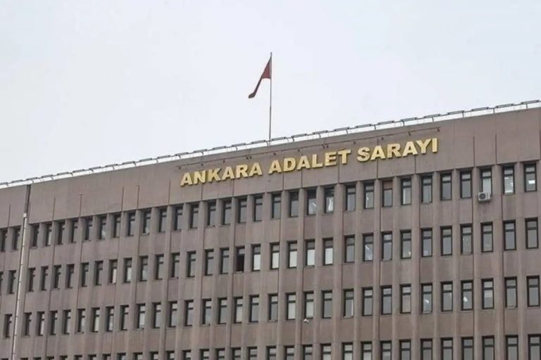Eyüpsultan Belediye Başkanı Özmen ile 12 şüpheli tutuklandı