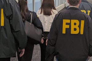 FBI, Lai Ching-te'nin oğlunu izlemekle suçlanan kadını yakaladı