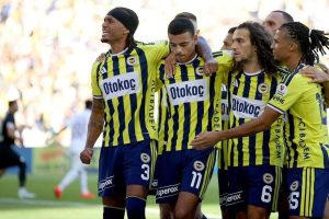Fenerbahçe, Alanyaspor maçında zirve takibini sürdürmek istiyor