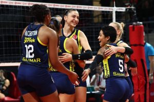 Fenerbahçe Medicana, Eczacıbaşı Peron'u 3-1 yenerek 4'te 4 yaptı