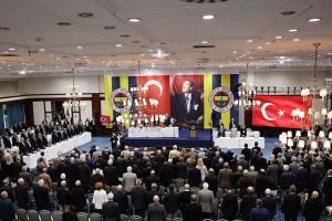 Fenerbahçe net borcunun 164 milyon avroya düştüğünü açıkladı