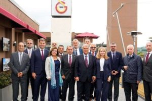 Galatasaray, Barcelona yönetimini adada ağırladı