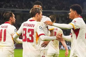 Galatasaray, Konyaspor deplasmanına 22 kişilik kadroyla gitti