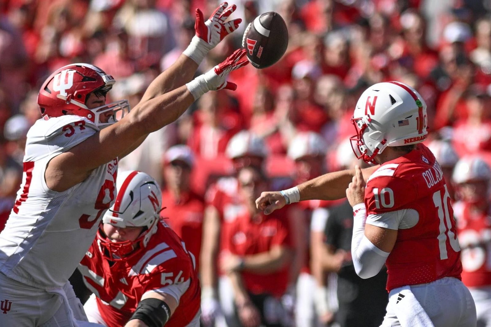 Indiana, Nebraska'yı 17-6'dan dönerek 20-17 mağlup etti